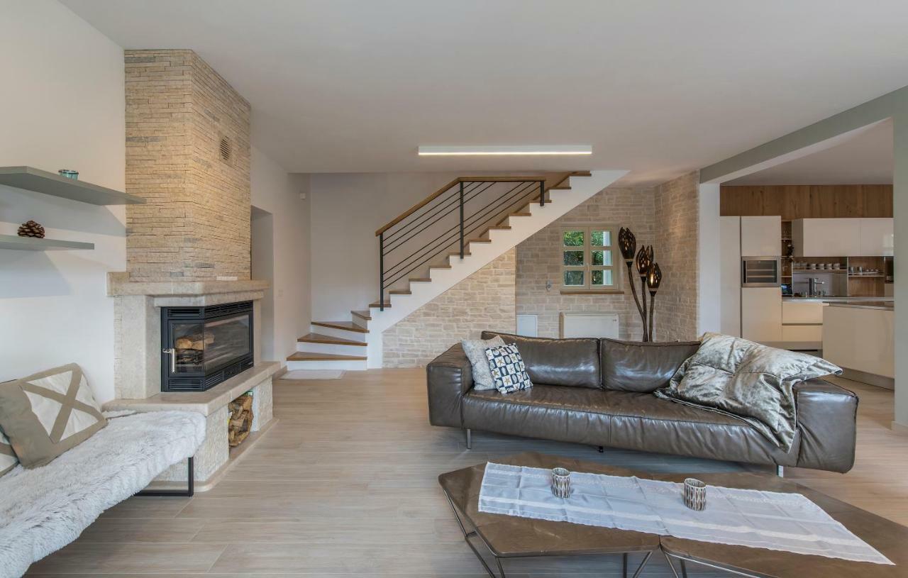Design And Luxury Villa With Pool Kukci Exterior foto